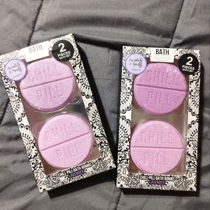 Body & Earth Chill Pill bath bombs